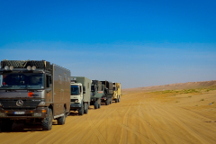 Oman: into the desert you never go alone!