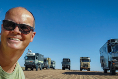 Oman: a splendid group of 6 vehicles met to do Wahiba Sands - a great tour with great people!