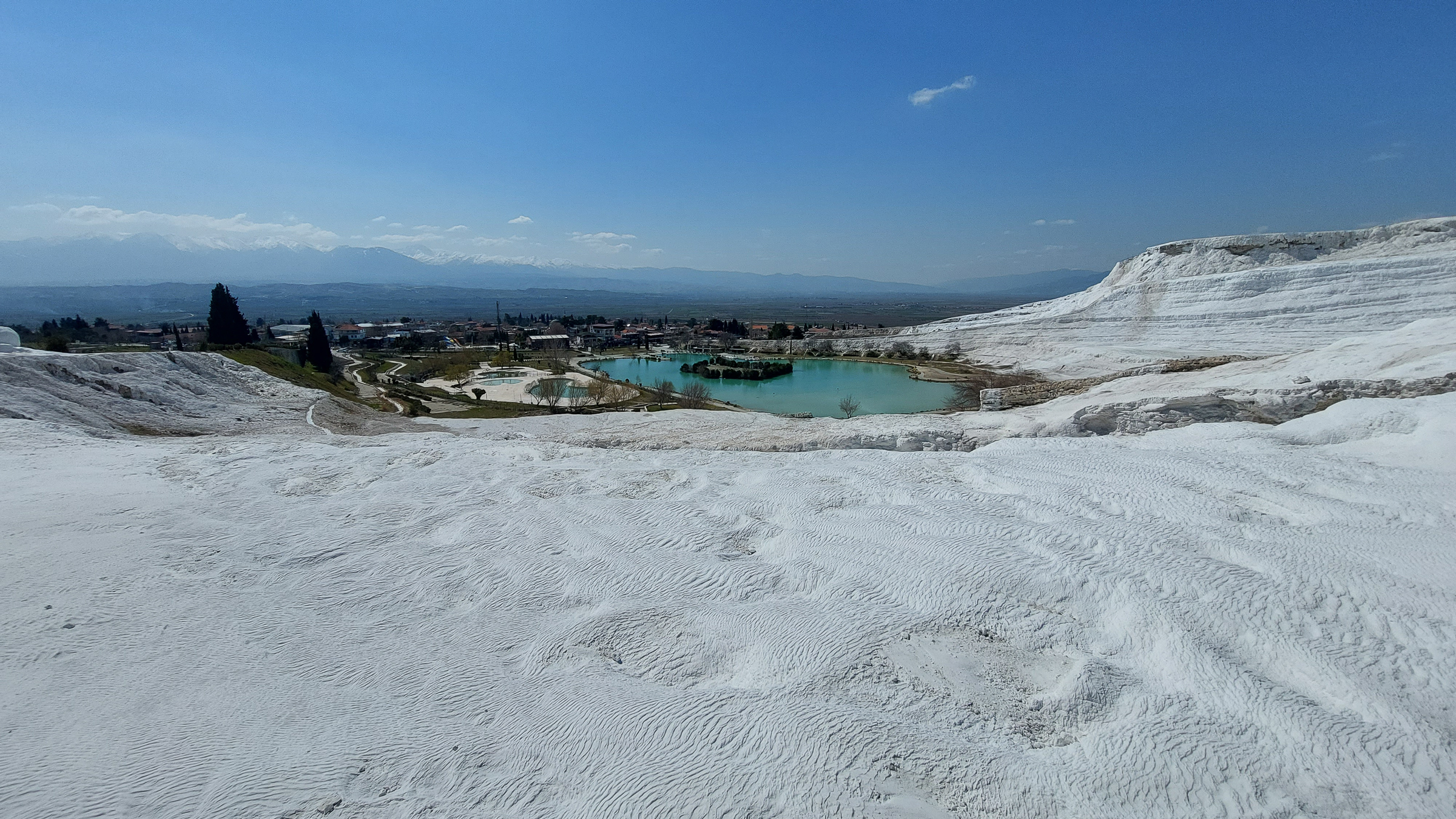 <span  class="uc_style_uc_tiles_grid_image_elementor_uc_items_attribute_title" style="color:#FFFFFF;">Pamukkale</span>