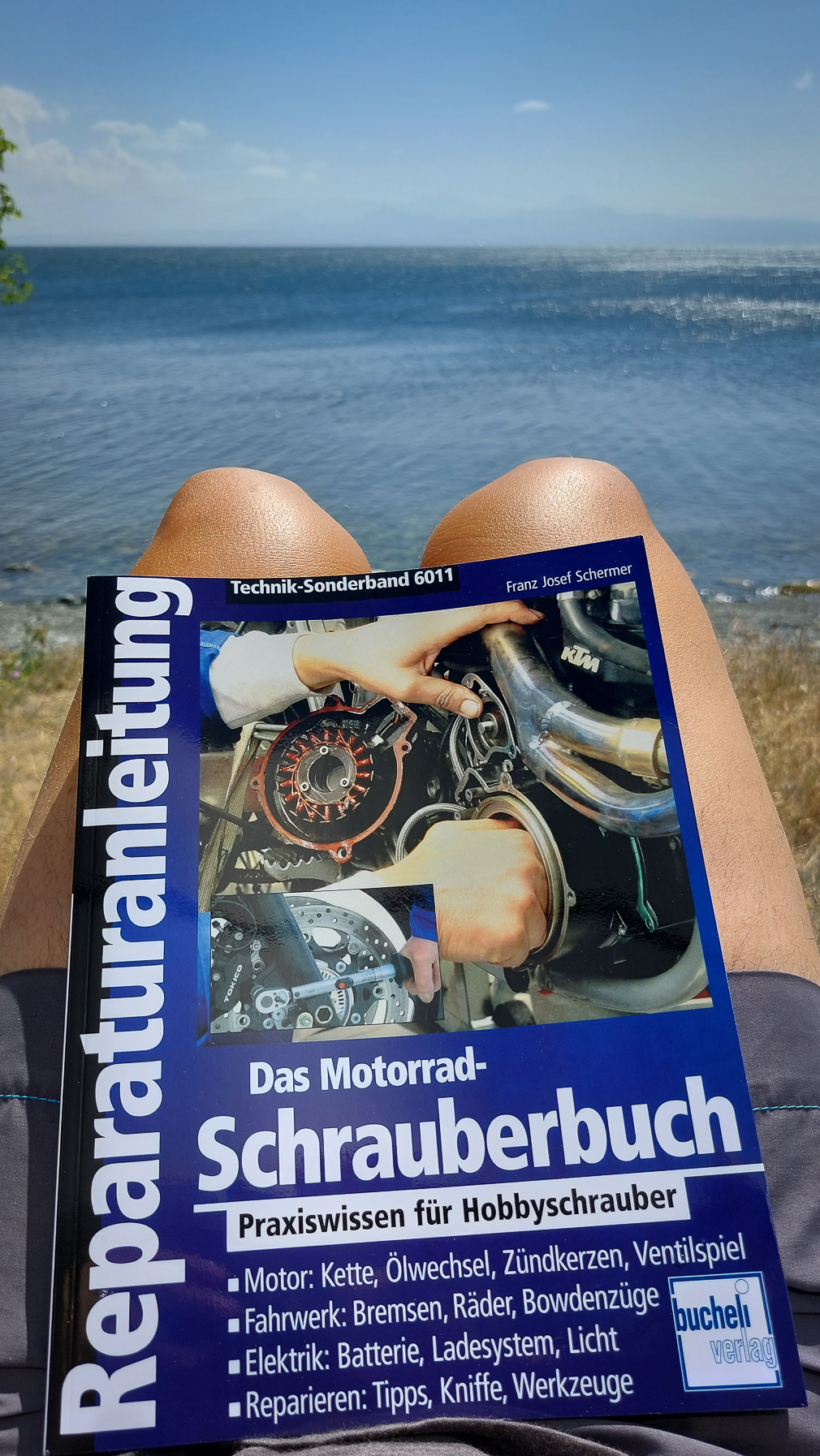 <span  class="uc_style_uc_tiles_grid_image_elementor_uc_items_attribute_title" style="color:#ffffff;">Wischnewski-life, today: fixing the bike (not running smooth, filter polluted...). Workbook is on board (was a very useful present from 'Armin' - Thanks!)</span>