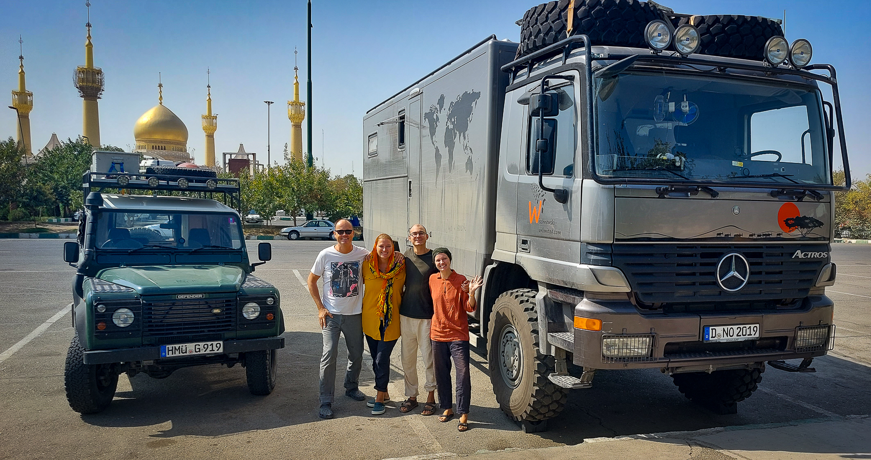 <span  class="uc_style_uc_tiles_grid_image_elementor_uc_items_attribute_title" style="color:#ffffff;">Friends from Germany visiting us in Teheran</span>
