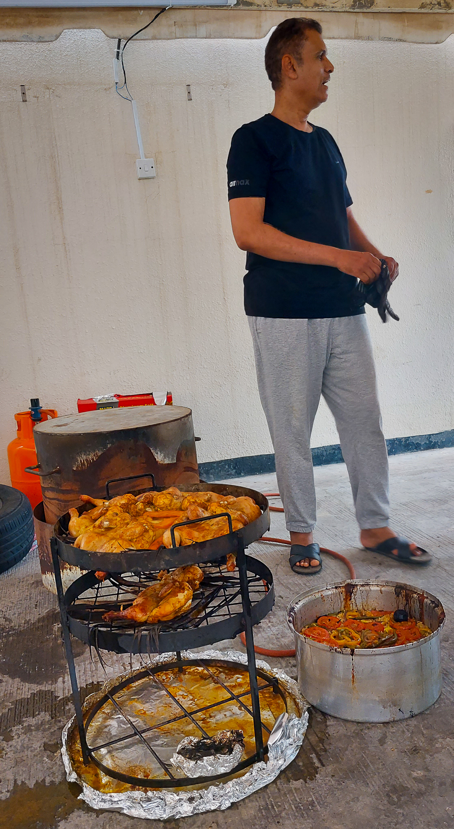<span  class="uc_style_uc_tiles_grid_image_elementor_uc_items_attribute_title" style="color:#ffffff;">A new friend (met at a water-supply where we refilled the water-tank): invited us for dinner at home, ...and cooked 'mandi' for us</span>