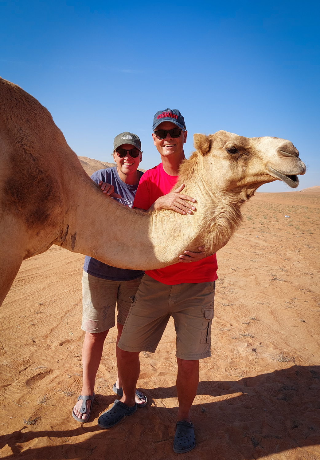 <span  class="uc_style_uc_tiles_grid_image_elementor_uc_items_attribute_title" style="color:#ffffff;">and of course: camels...</span>