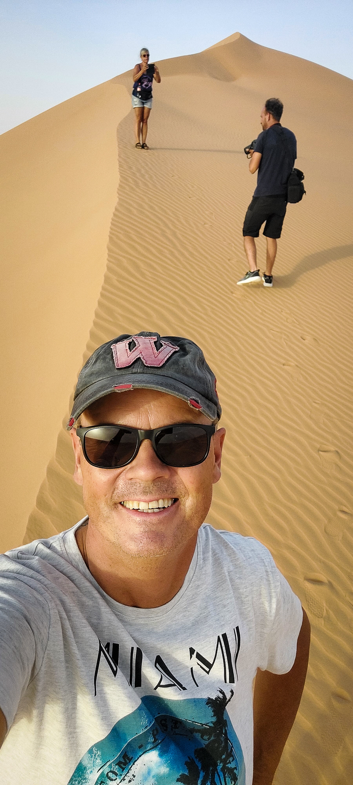 <span  class="uc_style_uc_tiles_grid_image_elementor_uc_items_attribute_title" style="color:#ffffff;">dunes</span>