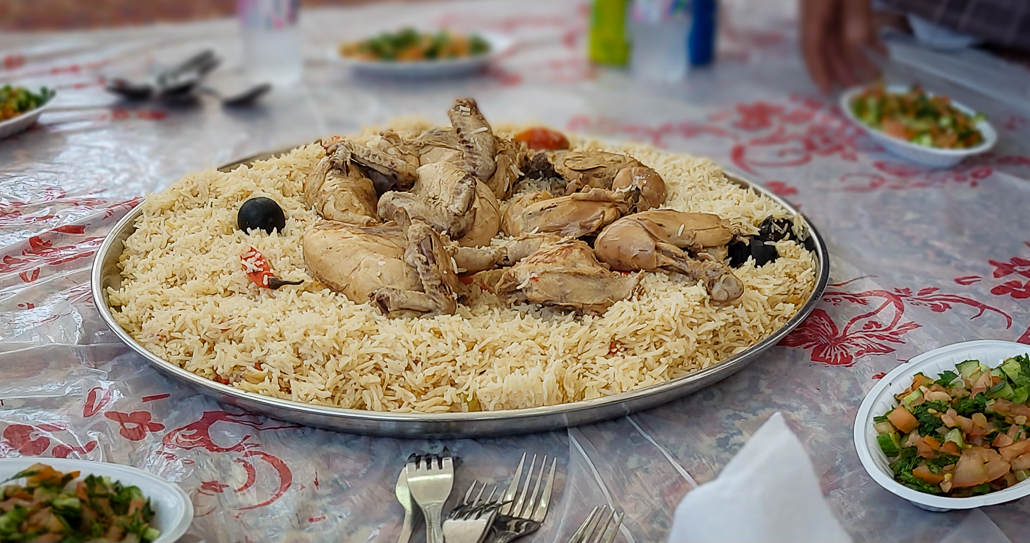 <span  class="uc_style_uc_tiles_grid_image_elementor_uc_items_attribute_title" style="color:#ffffff;">the traditional dish: 'chicken and rice' (we had it so often, ...but always tasts great!)</span>