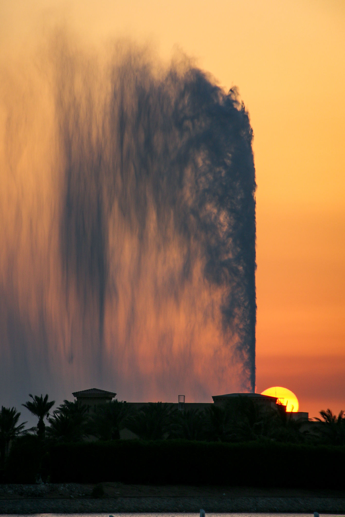 <span  class="uc_style_uc_tiles_grid_image_elementor_uc_items_attribute_title" style="color:#ffffff;">the highest water fountain (maybe in the world...): in Jeddah</span>