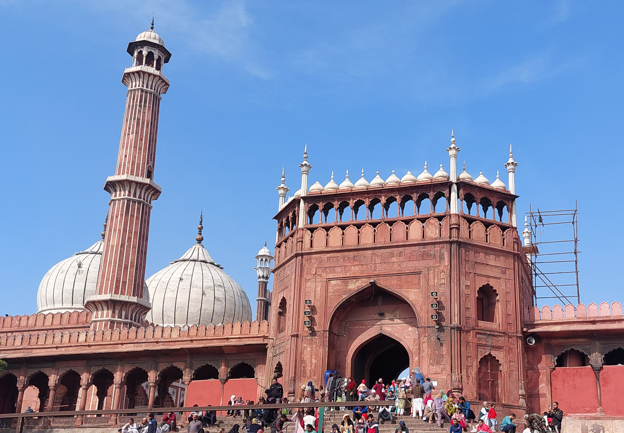 <span  class="uc_style_uc_tiles_grid_image_elementor_uc_items_attribute_title" style="color:#ffffff;">Jama Masjid (front view)</span>