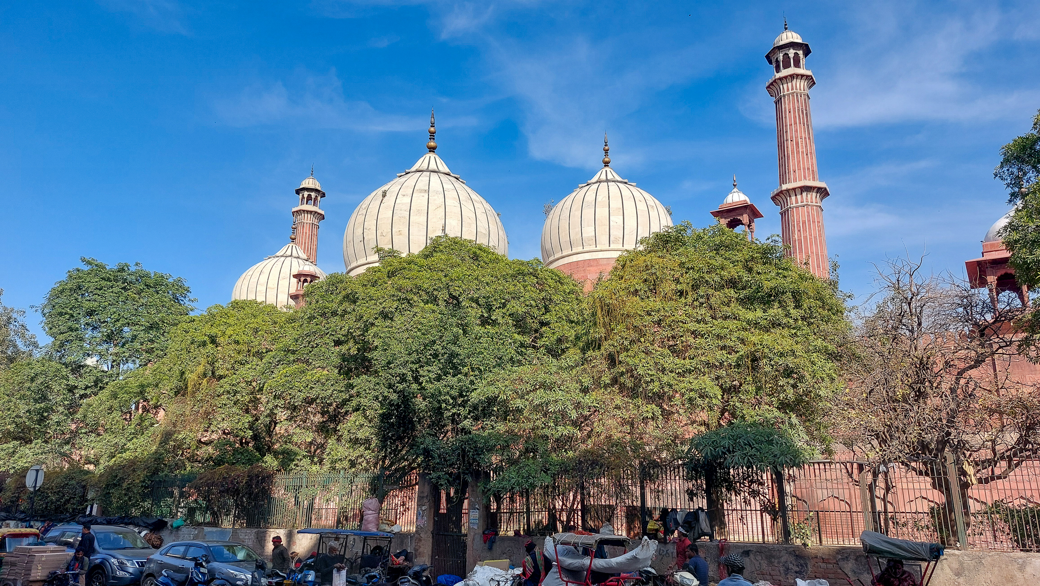 <span  class="uc_style_uc_tiles_grid_image_elementor_uc_items_attribute_title" style="color:#ffffff;">Jama Masjid (back view)</span>