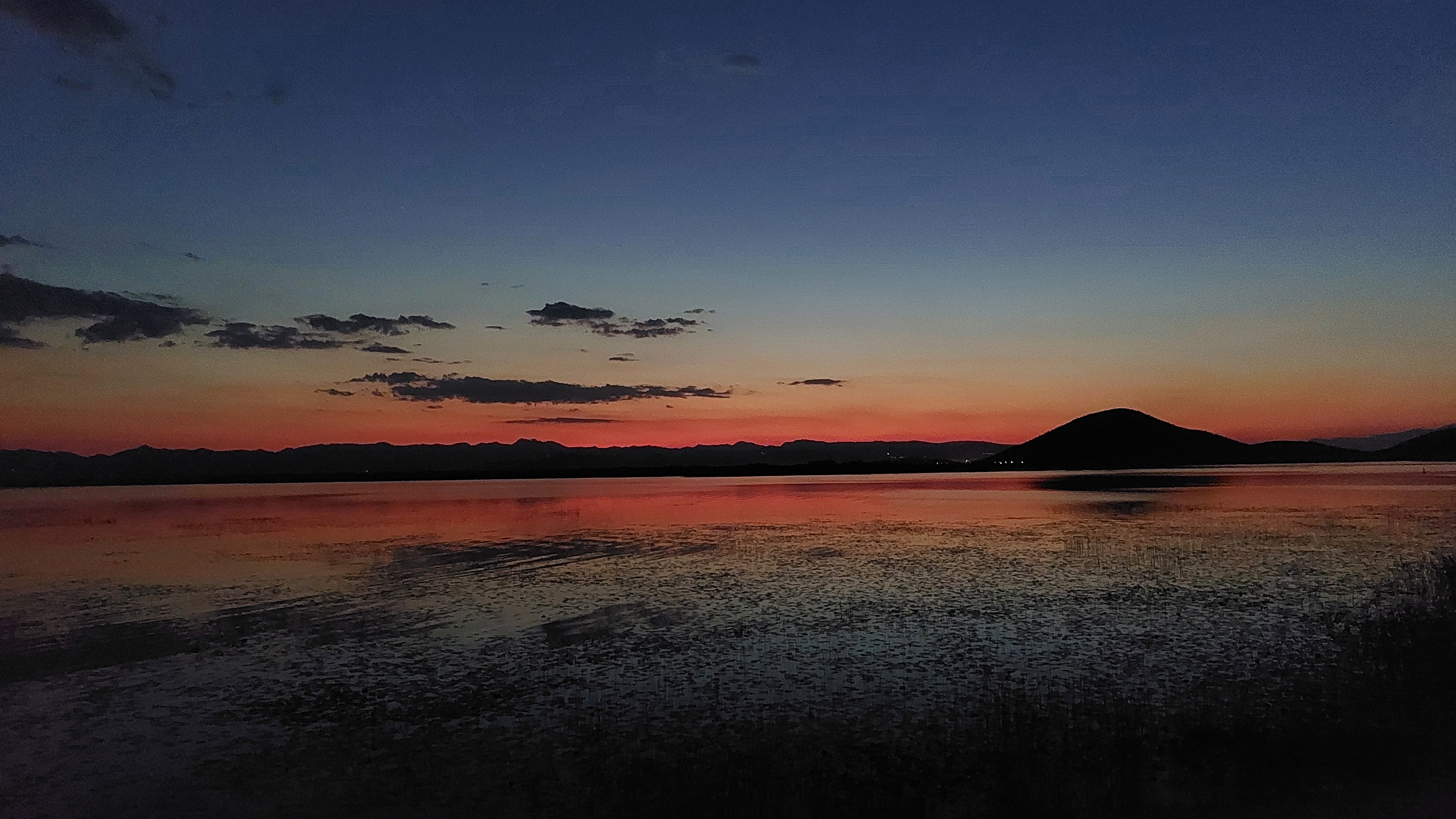 <span  class="uc_style_uc_tiles_grid_image_elementor_uc_items_attribute_title" style="color:#ffffff;">Wonderfull scenary!</span>