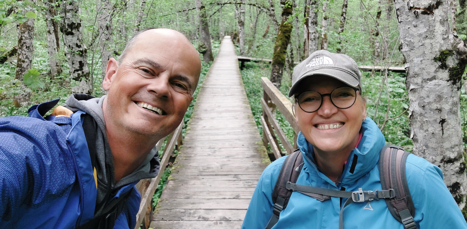 <span  class="uc_style_uc_tiles_grid_image_elementor_uc_items_attribute_title" style="color:#ffffff;">Montenegro</span>