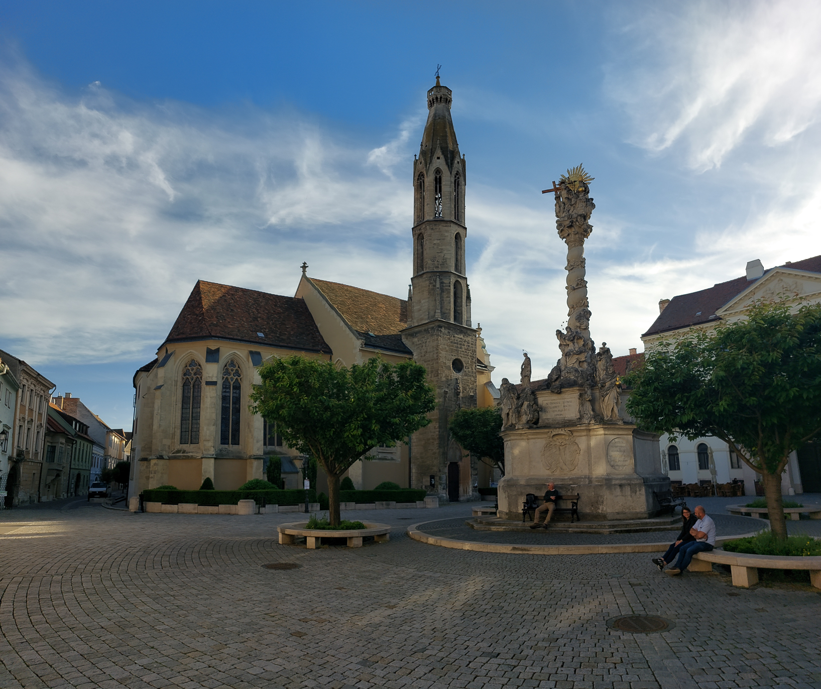 <span  class="uc_style_uc_tiles_grid_image_elementor_uc_items_attribute_title" style="color:#ffffff;">Sopron (Hungary) ...here Carsten got his broken teeth fixed</span>