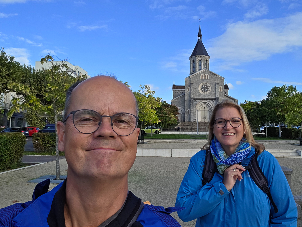 <span  class="uc_style_uc_tiles_grid_image_elementor_uc_items_attribute_title" style="color:#ffffff;">France: Montceau-les-Mines</span>