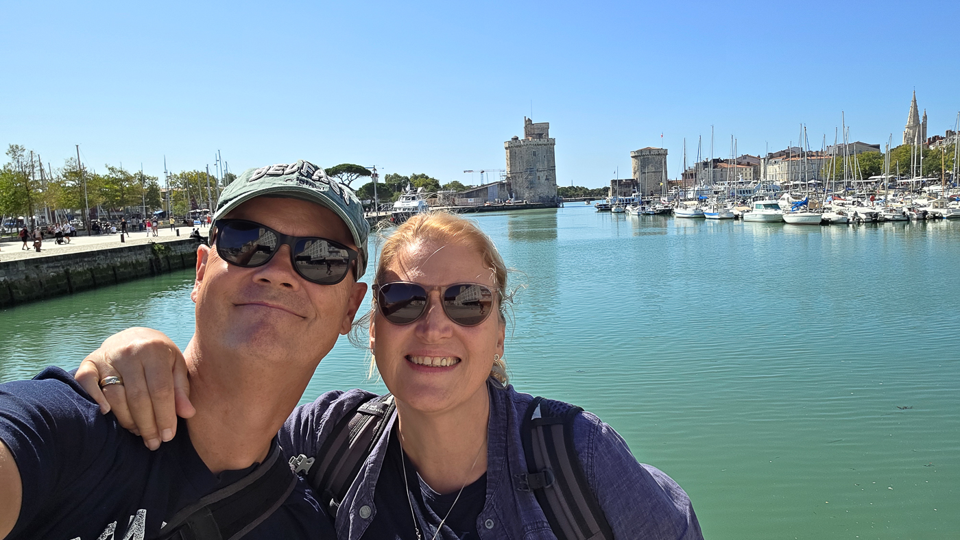 <span  class="uc_style_uc_tiles_grid_image_elementor_uc_items_attribute_title" style="color:#ffffff;">La Rochelle</span>