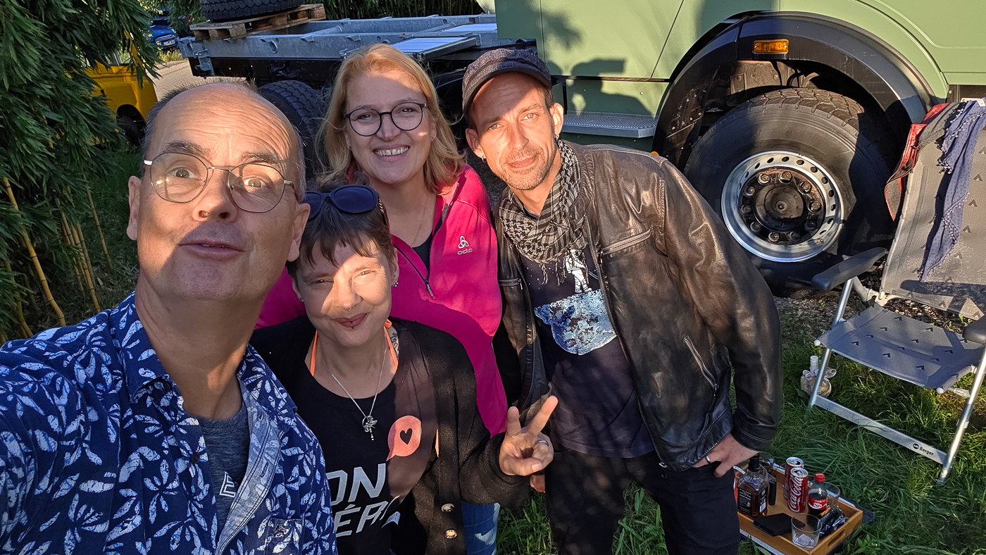 <span  class="uc_style_uc_tiles_grid_image_elementor_uc_items_attribute_title" style="color:#ffffff;">Last visitors in Germany: Ziss &amp; Jan paid us a visit :-)</span>