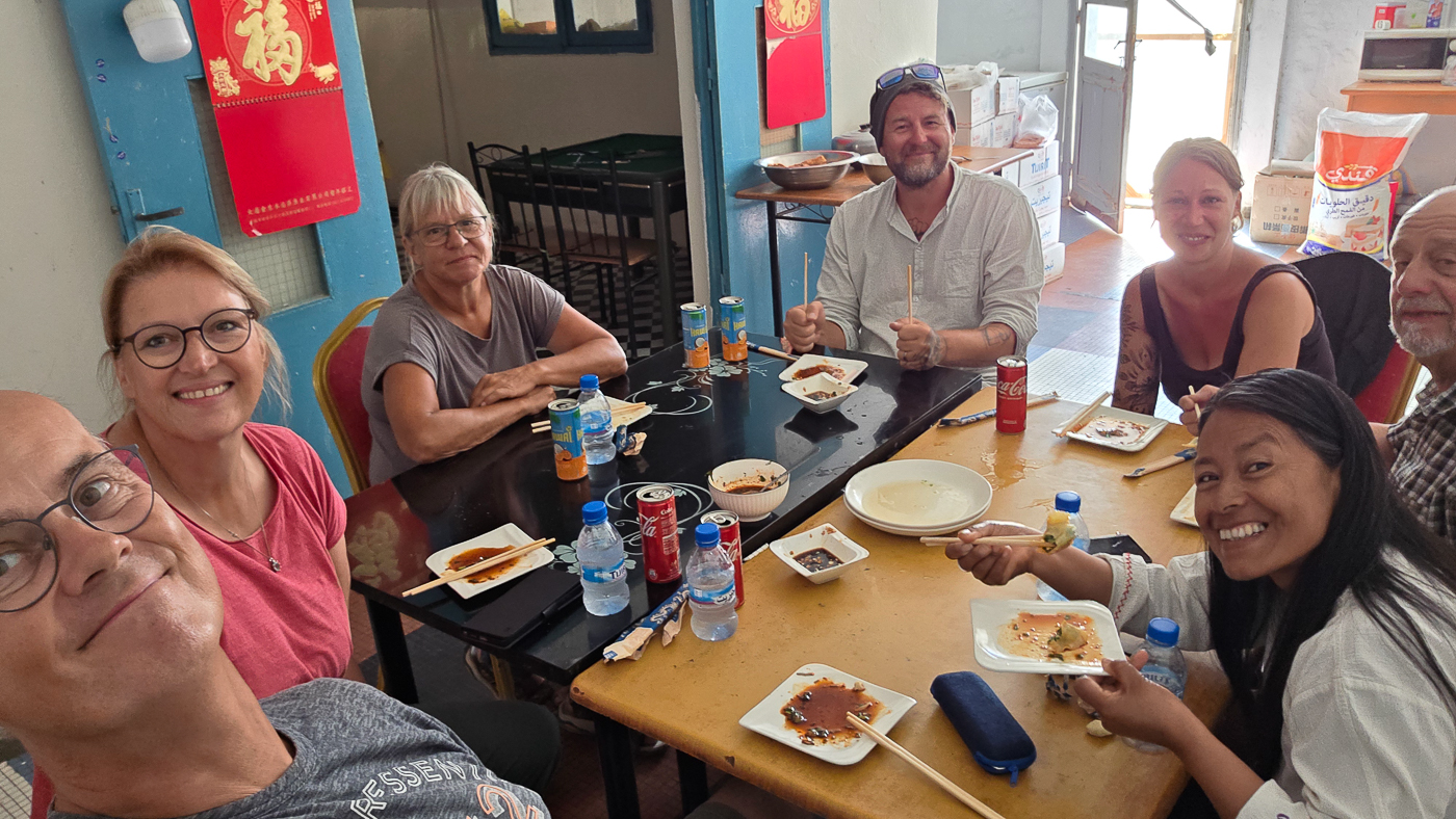 <span  class="uc_style_uc_tiles_grid_image_elementor_uc_items_attribute_title" style="color:#ffffff;">China restaurant in Nouadhibau (you would not recognize it as one ...but food was good)</span>