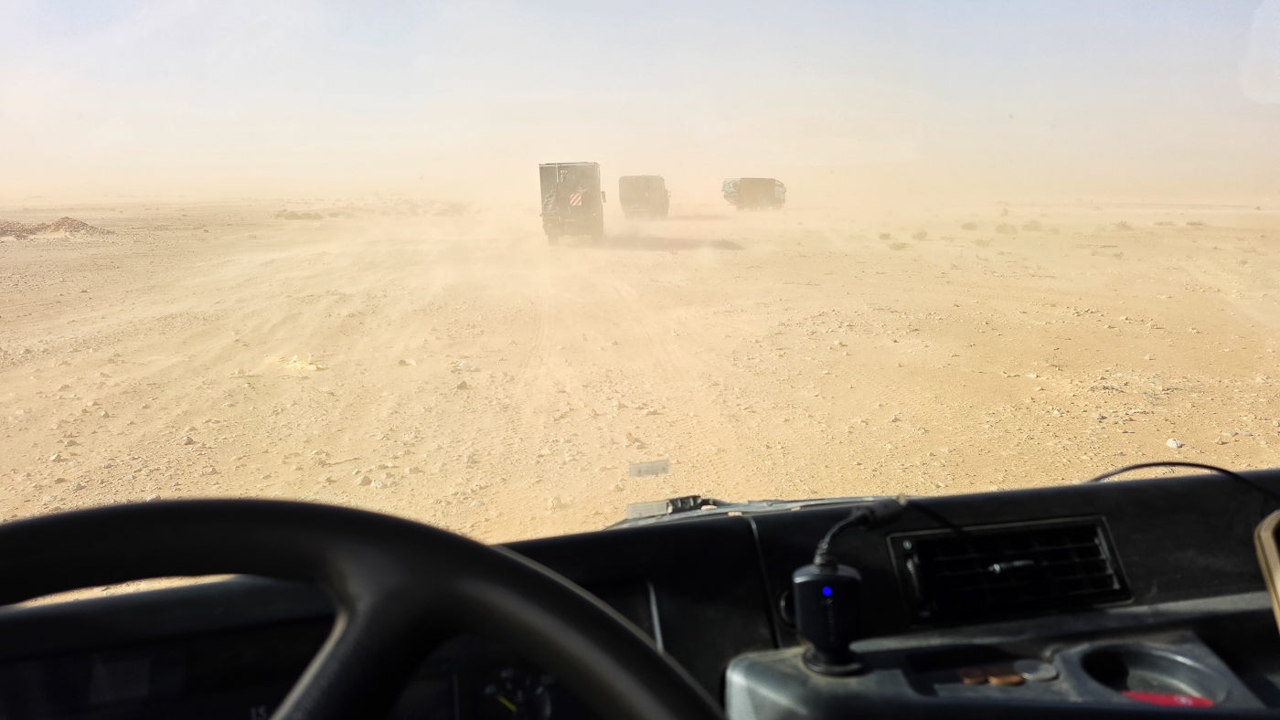 <span  class="uc_style_uc_tiles_grid_image_elementor_uc_items_attribute_title" style="color:#ffffff;">Sand piste in the Sahara - little sandstorm included</span>