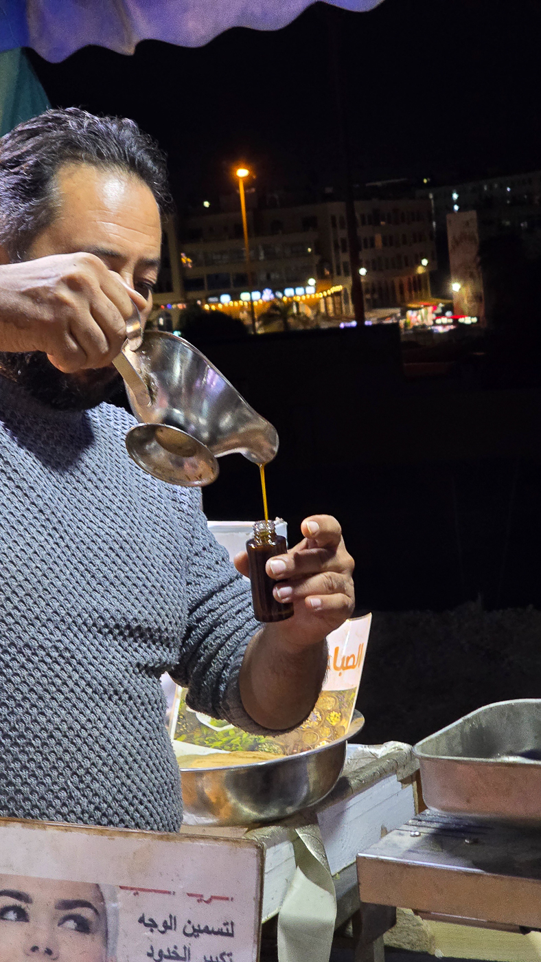 <span  class="uc_style_uc_tiles_grid_image_elementor_uc_items_attribute_title" style="color:#ffffff;">Some medicine is prepared in front of you (in the souks)</span>