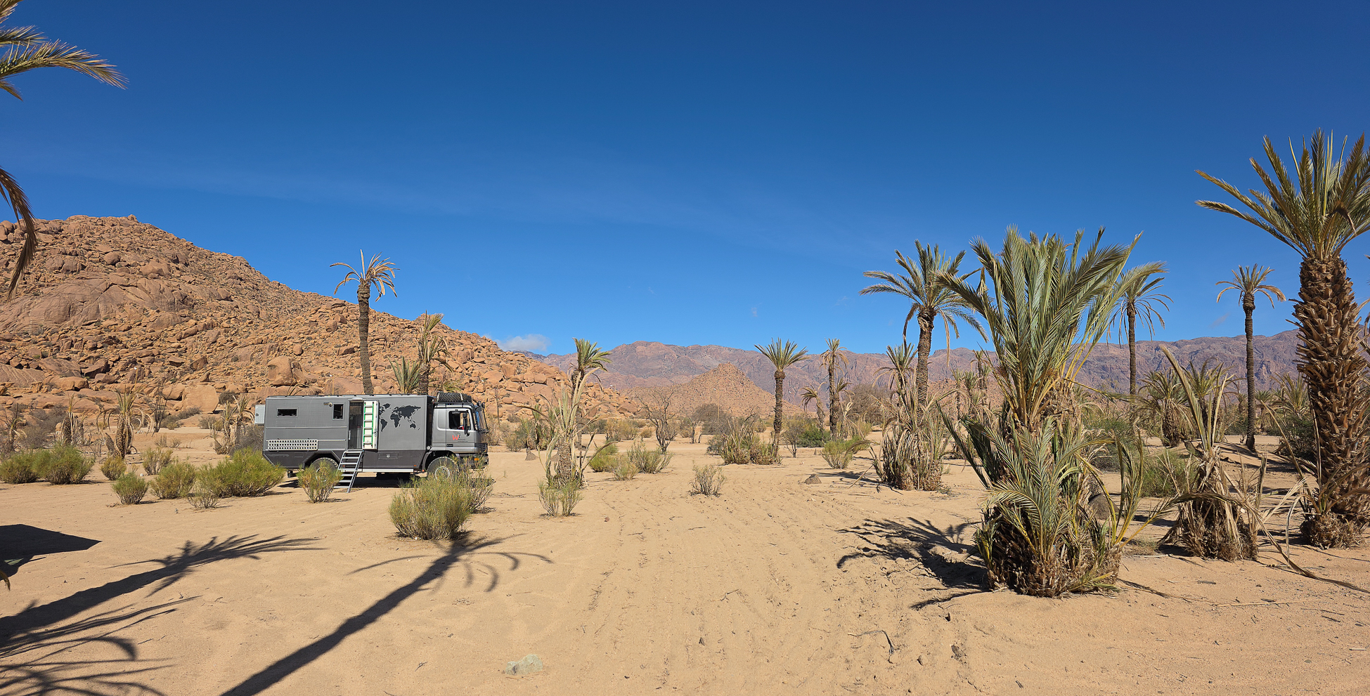 <span  class="uc_style_uc_tiles_grid_image_elementor_uc_items_attribute_title" style="color:#ffffff;">Tafraout</span>