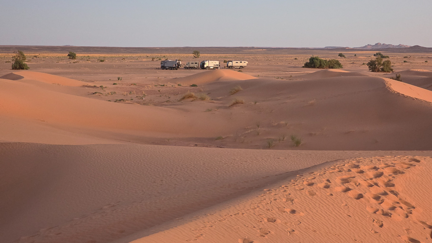 <span  class="uc_style_uc_tiles_grid_image_elementor_uc_items_attribute_title" style="color:#ffffff;">Erg Chebbi</span>
