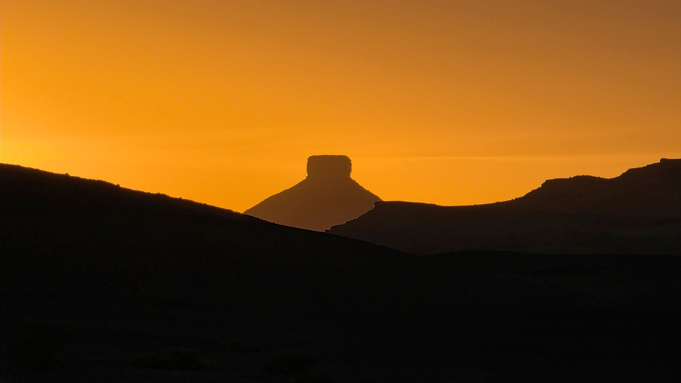 <span  class="uc_style_uc_tiles_grid_image_elementor_uc_items_attribute_title" style="color:#ffffff;">Errachidia (looks like a 'tajine')</span>