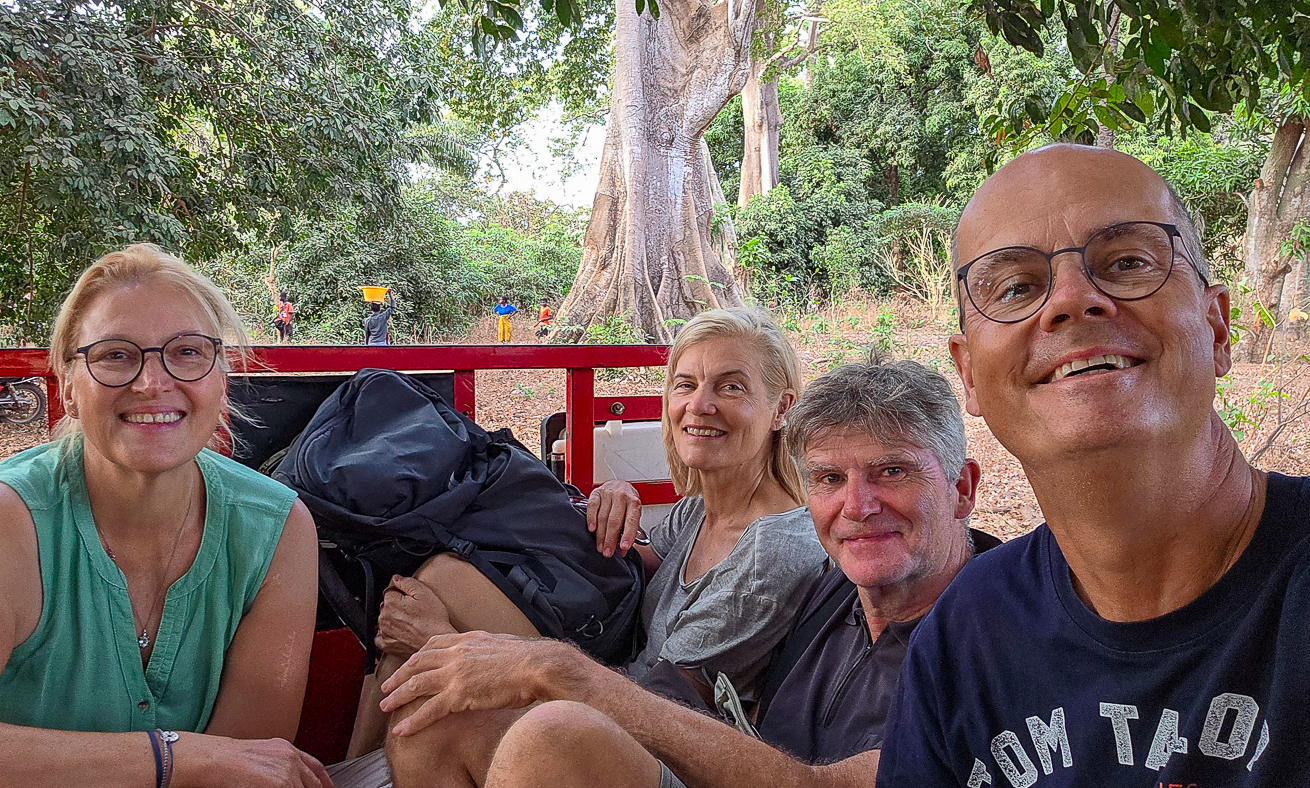 <span  class="uc_style_uc_tiles_grid_image_elementor_uc_items_attribute_title" style="color:#ffffff;">Our travel family in West-Africa: Marlis &amp; Carsten</span>