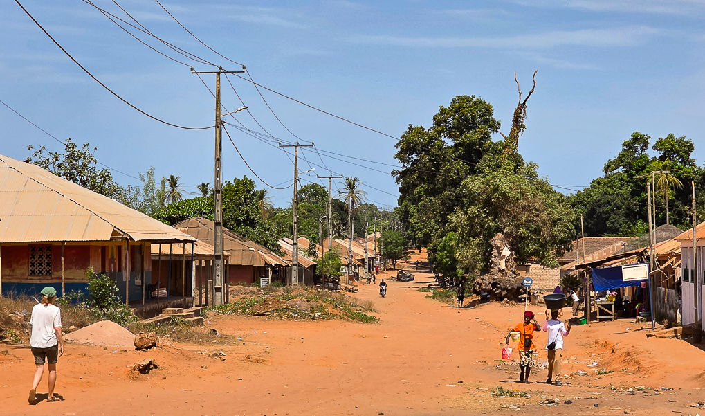 <span  class="uc_style_uc_tiles_grid_image_elementor_uc_items_attribute_title" style="color:#ffffff;">Streets of Bolama</span>