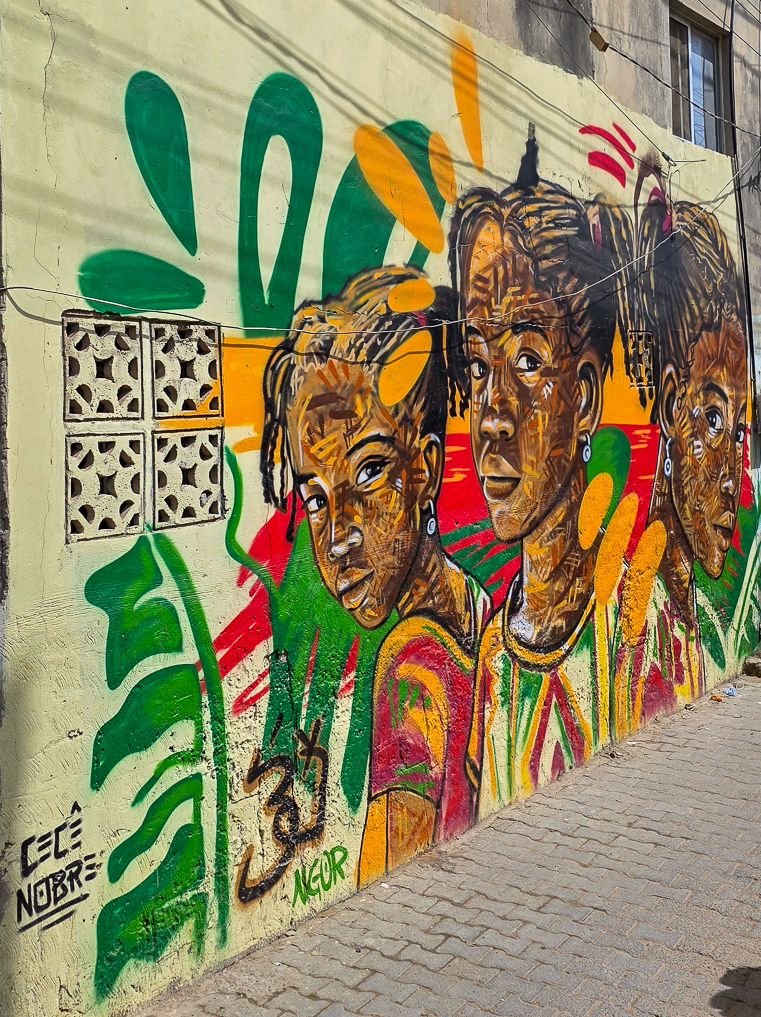 <span  class="uc_style_uc_tiles_grid_image_elementor_uc_items_attribute_title" style="color:#ffffff;">Cute Kids from West Africa</span>