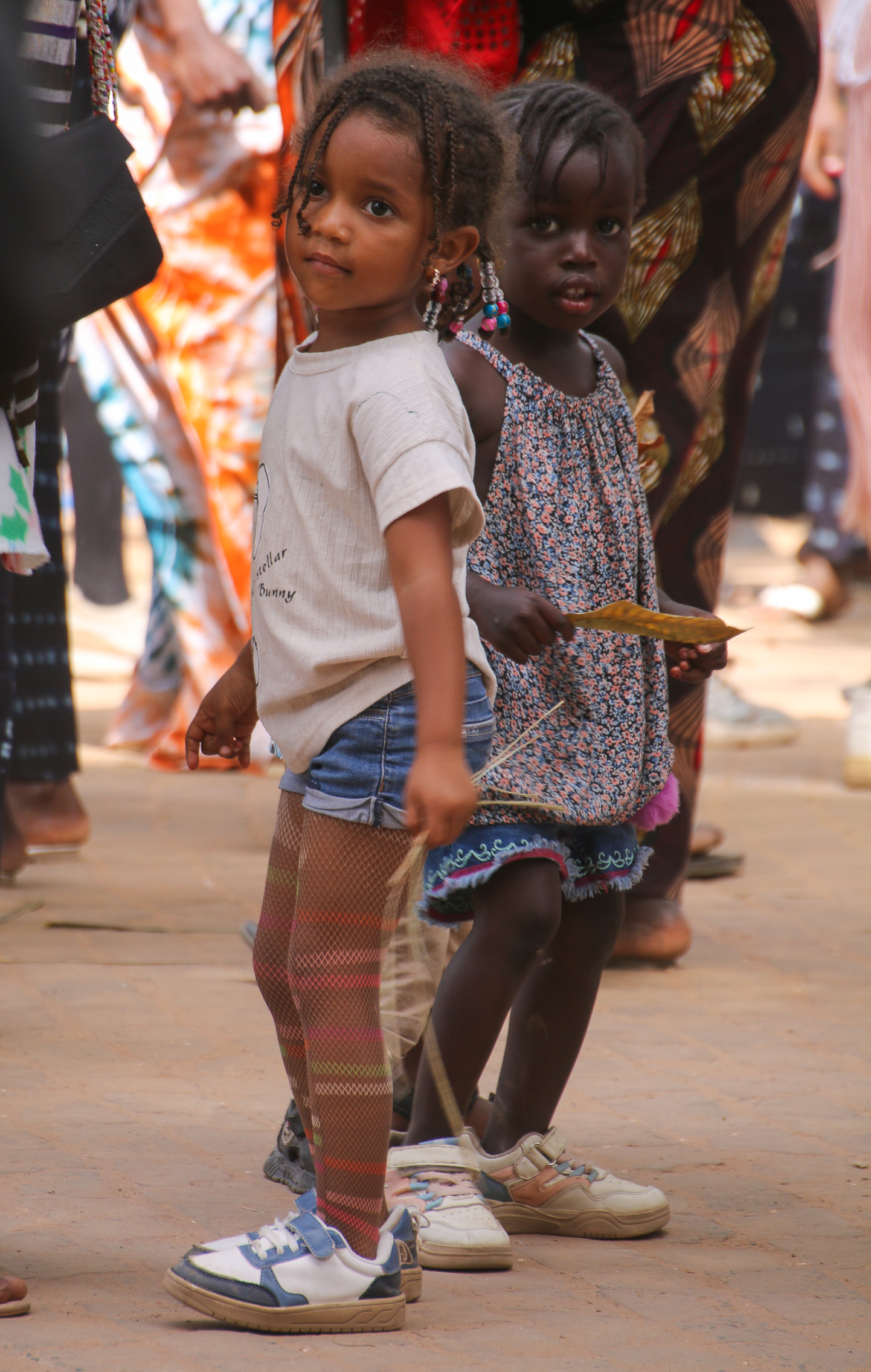 <span  class="uc_style_uc_tiles_grid_image_elementor_uc_items_attribute_title" style="color:#ffffff;">Cute Kids from West Africa</span>