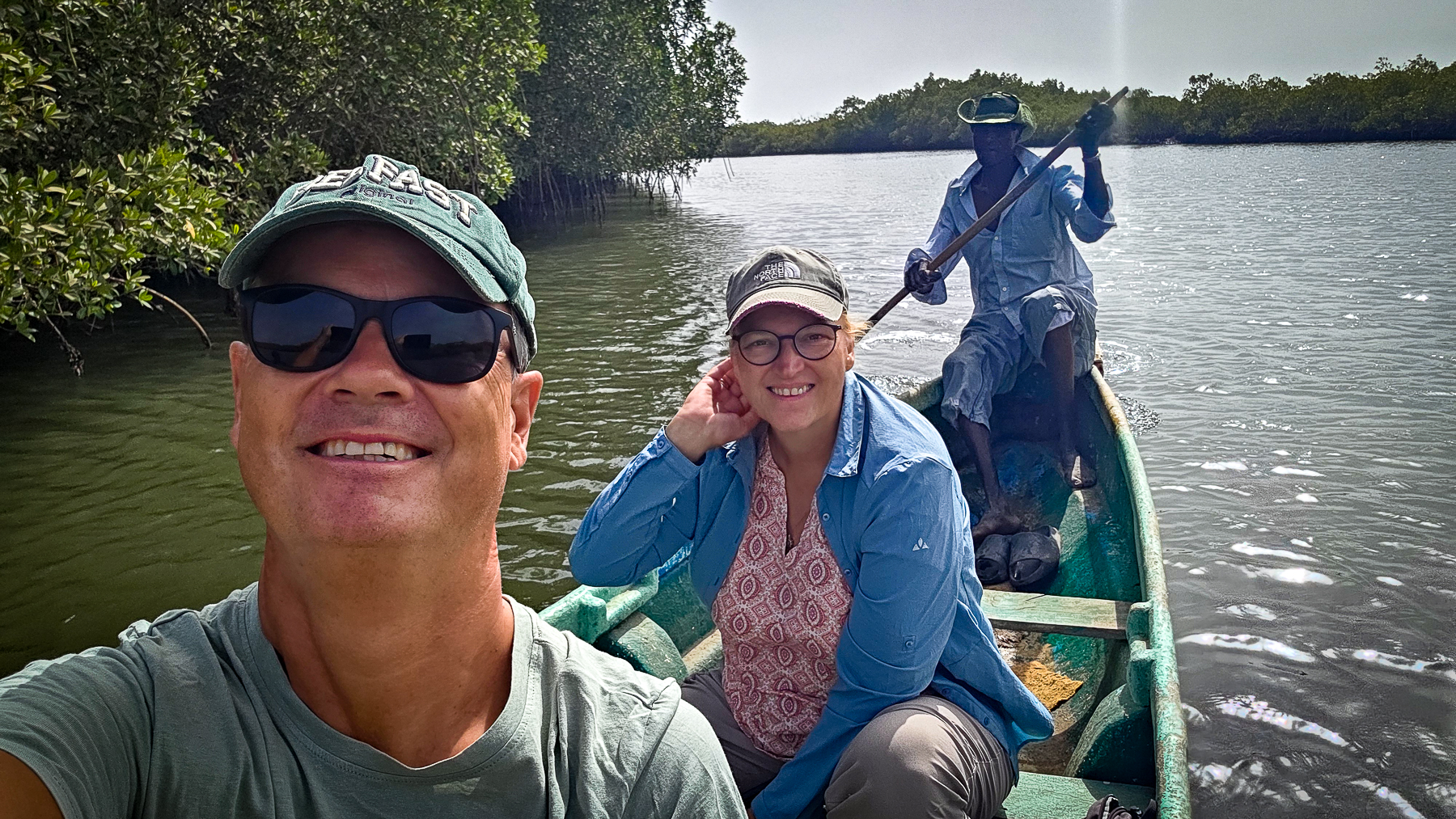 <span  class="uc_style_uc_tiles_grid_image_elementor_uc_items_attribute_title" style="color:#ffffff;">Somewhere on the 'Gambia River'</span>