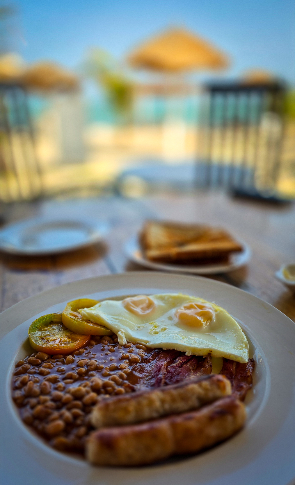 <span  class="uc_style_uc_tiles_grid_image_elementor_uc_items_attribute_title" style="color:#ffffff;">English breakfast (good to have British influences here in Gambia!)</span>