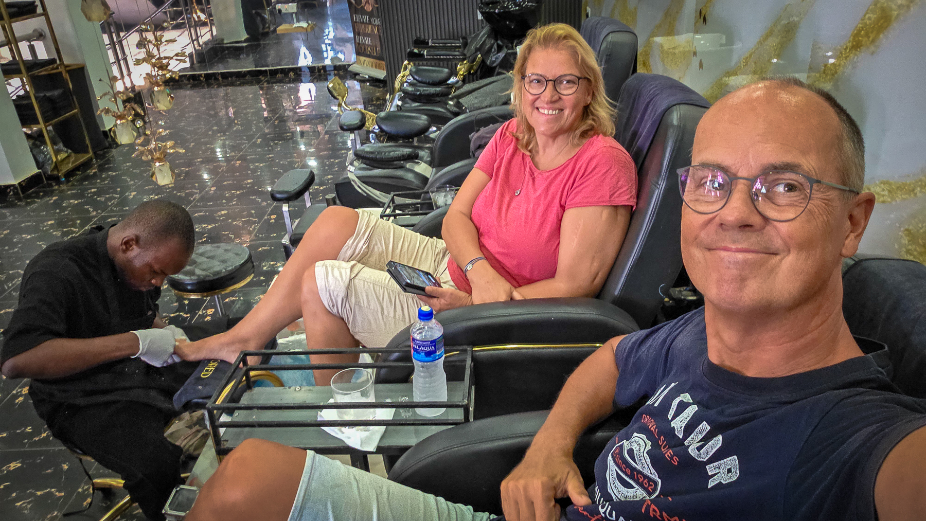 <span  class="uc_style_uc_tiles_grid_image_elementor_uc_items_attribute_title" style="color:#ffffff;">Pedicure :-0 ...Heike wanted it ;-)</span>