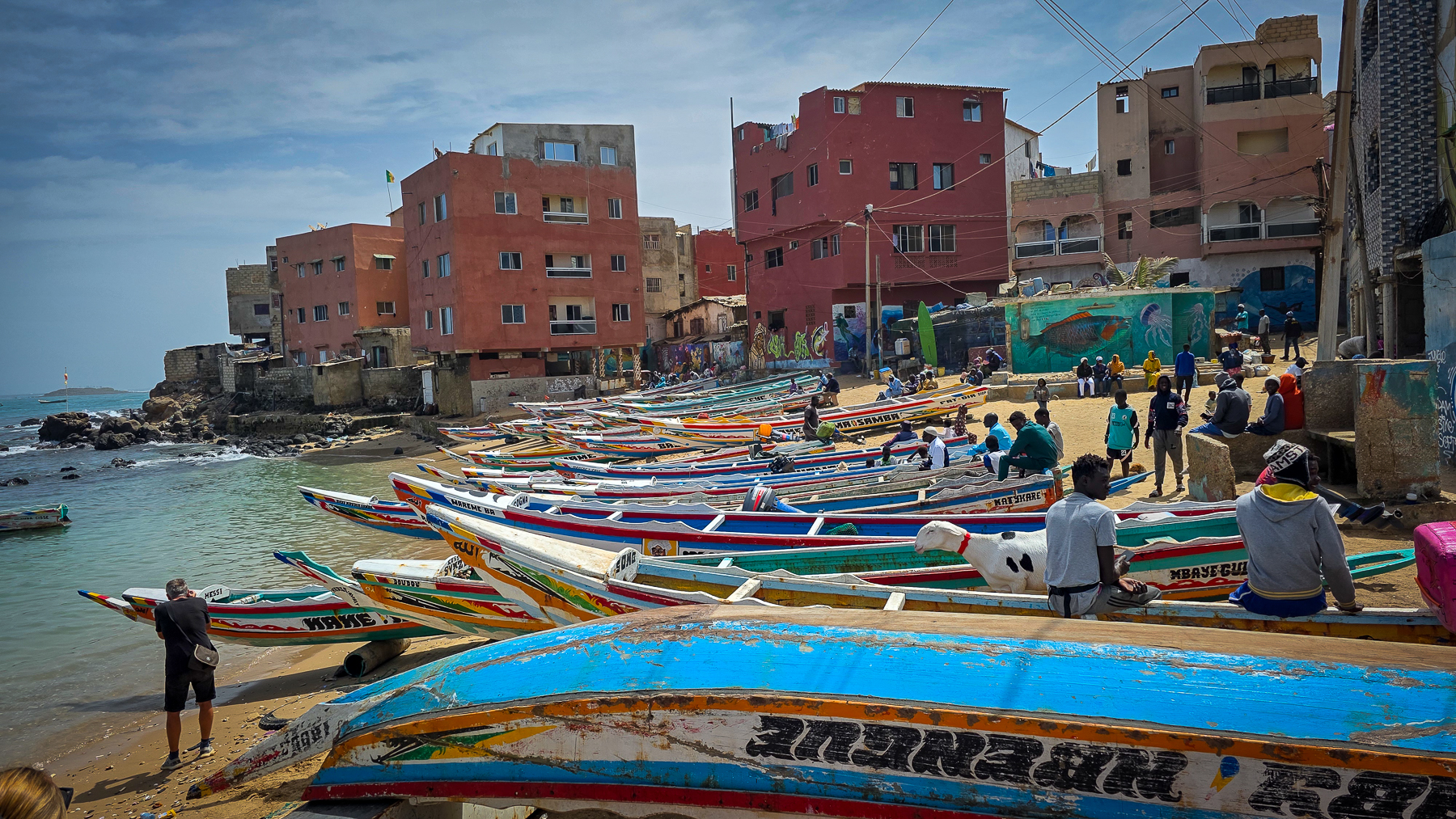<span  class="uc_style_uc_tiles_grid_image_elementor_uc_items_attribute_title" style="color:#ffffff;">Dakar beach</span>