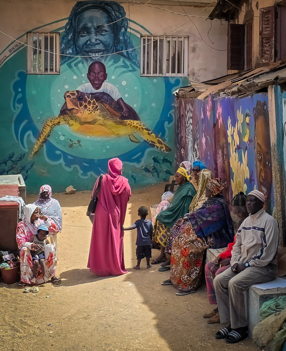 <span  class="uc_style_uc_tiles_grid_image_elementor_uc_items_attribute_title" style="color:#ffffff;">Street-Art in Dakar</span>
